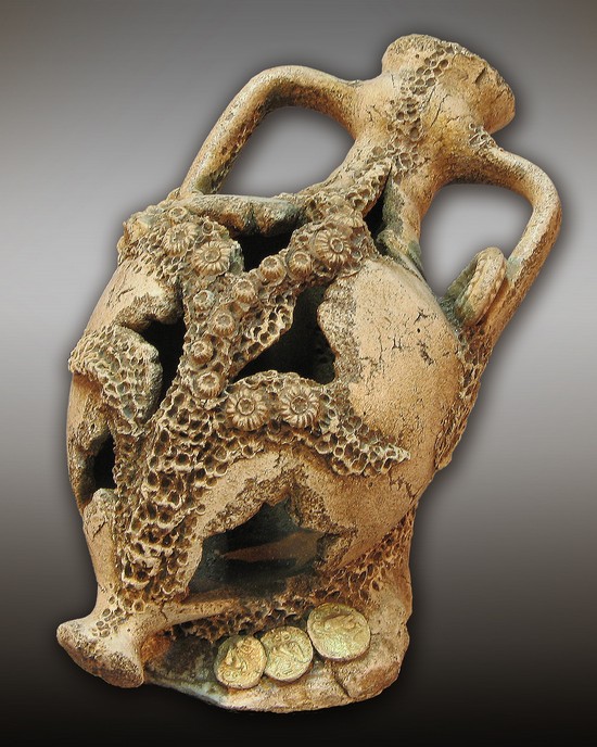 Керамическая амфора 