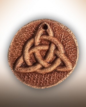 Натільний оберіг "Трилисник"